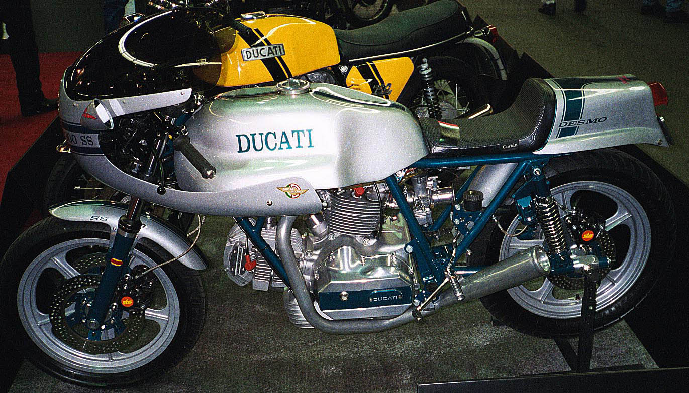 Duc900SSblueframe