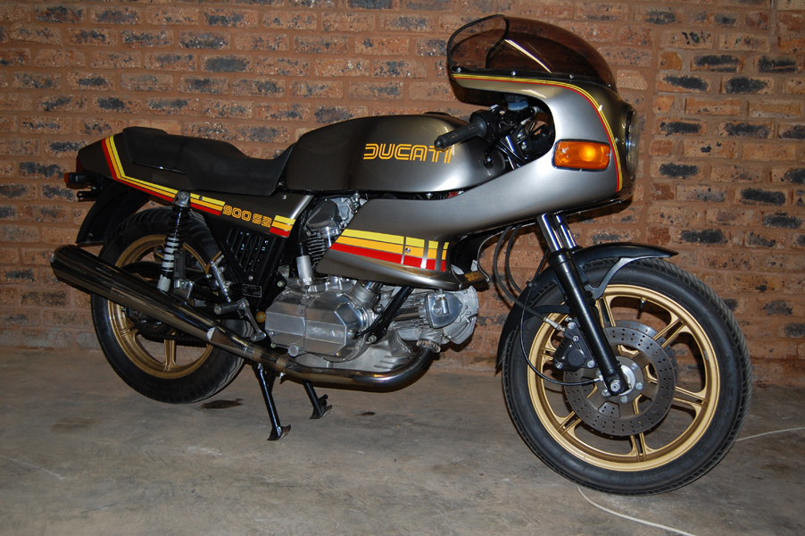 1DM900S2