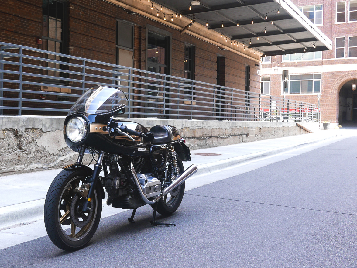 Ducati 900SS - 2