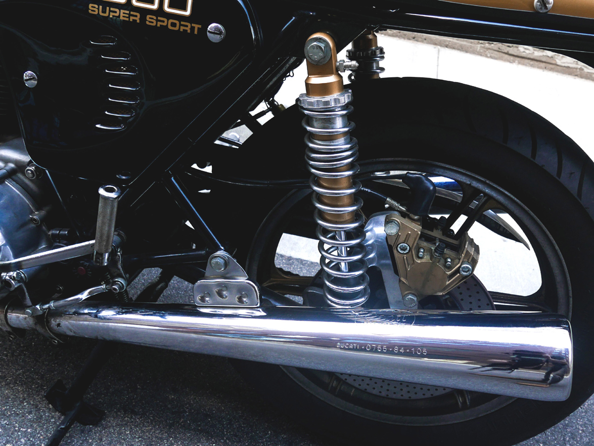Ducati 900SS - 7