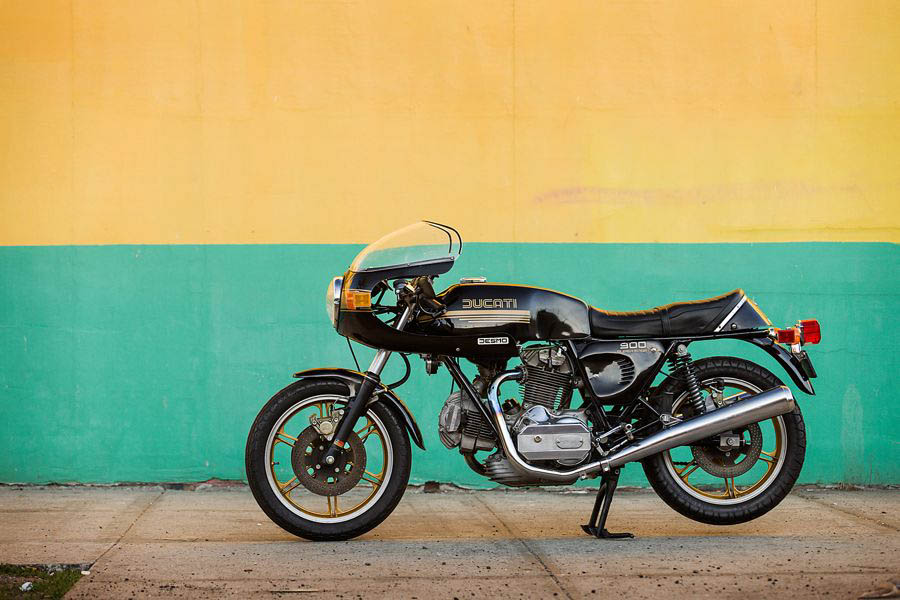 15_0507_Ducati_900sport_019