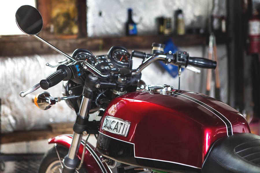 15_0517_Ducati_750_GT-2_018A