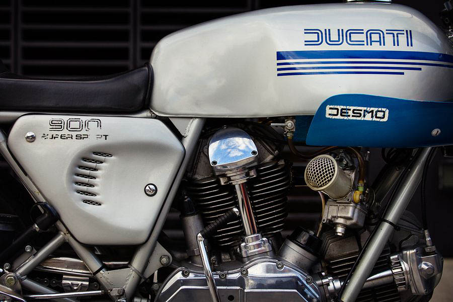 15_0522_Ducati_900SS_016