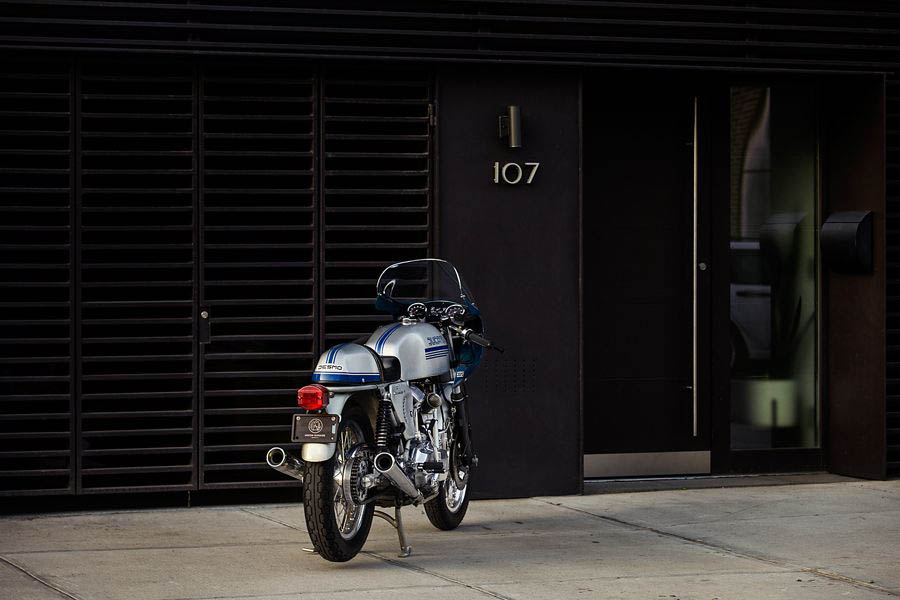 15_0522_Ducati_900SS_058