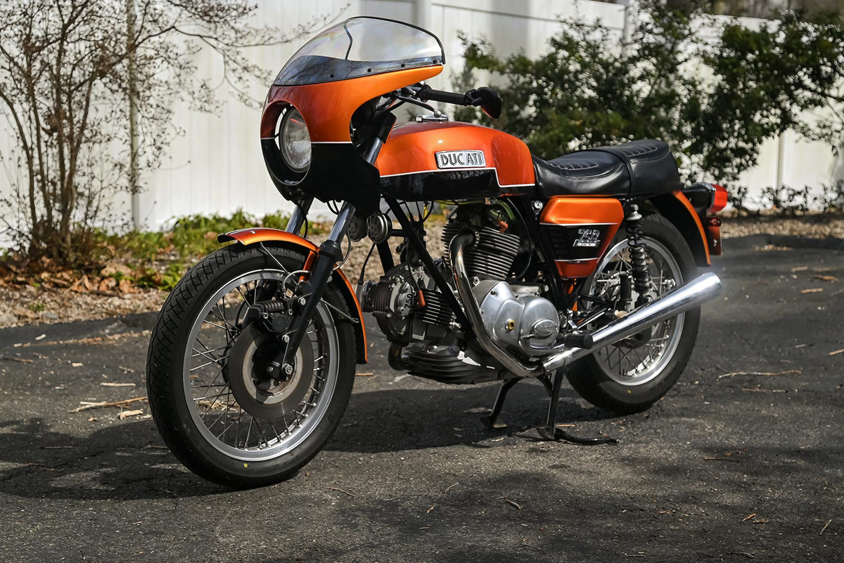 Ducati-750-GT005