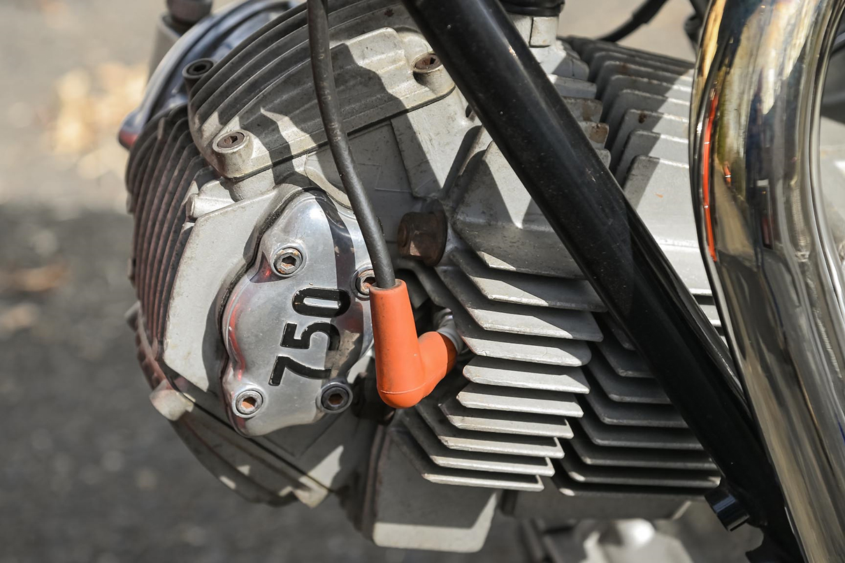 Ducati-750-GT022