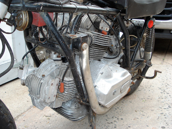 duc__lest_front_motor_close_up