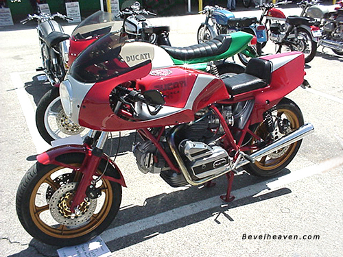 Here she is at the Corsa Motoclassica