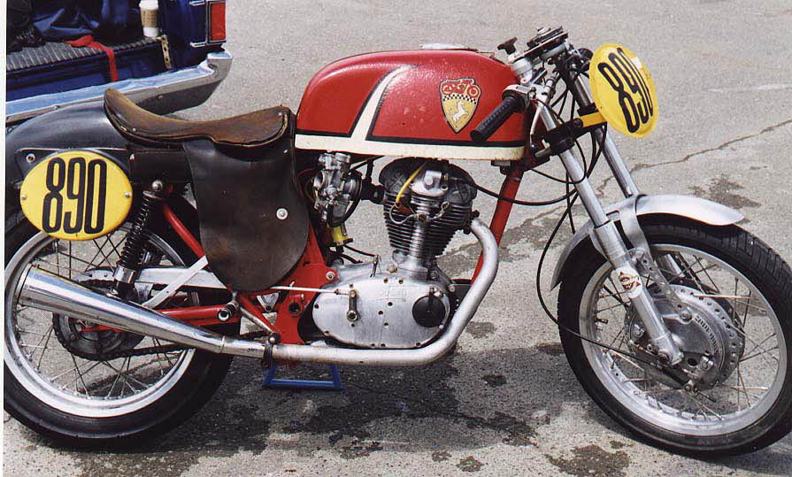 duc195-890
