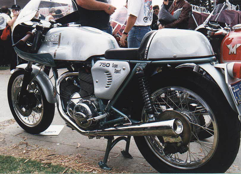 duc26-750ss-l